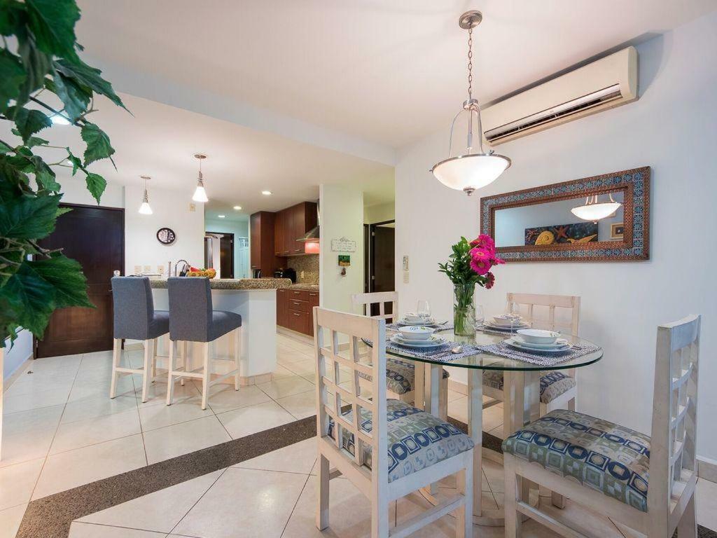 Breathtaking Villa Magna Beachfront Condo, 3 Bedrooms Sleeps 6 Nuevo Vallarta Exterior photo